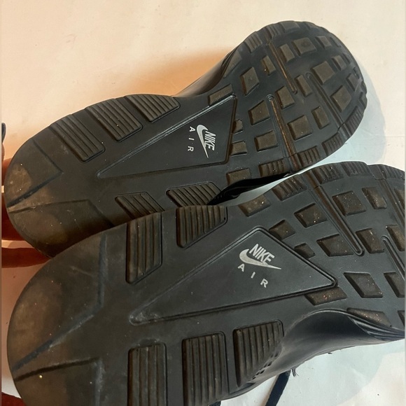 Nike Rainbow Air Huarache Sz 9.5 main image 7